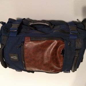 💗Sovereign Republic: Convertible Duffle/Backpack